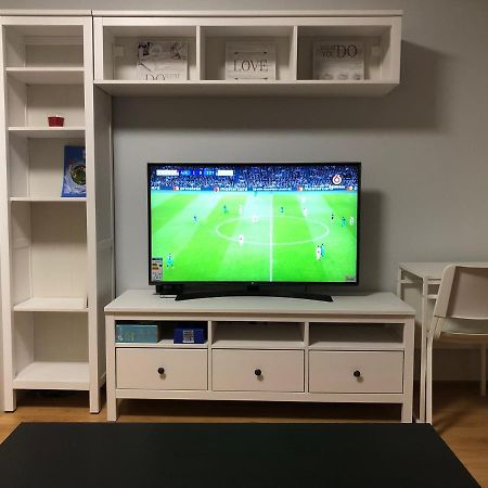 Your Home - Central Studio Apartment, Balcony, Parking & Self Check-In Аеропорт Вільнюс Екстер'єр фото