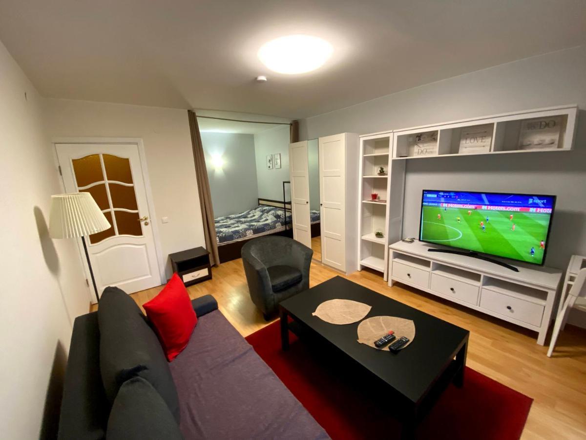 Your Home - Central Studio Apartment, Balcony, Parking & Self Check-In Аеропорт Вільнюс Екстер'єр фото
