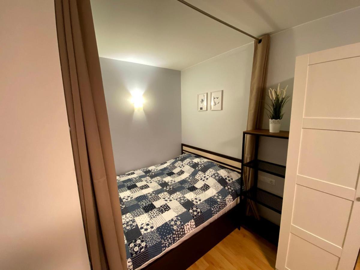Your Home - Central Studio Apartment, Balcony, Parking & Self Check-In Аеропорт Вільнюс Екстер'єр фото