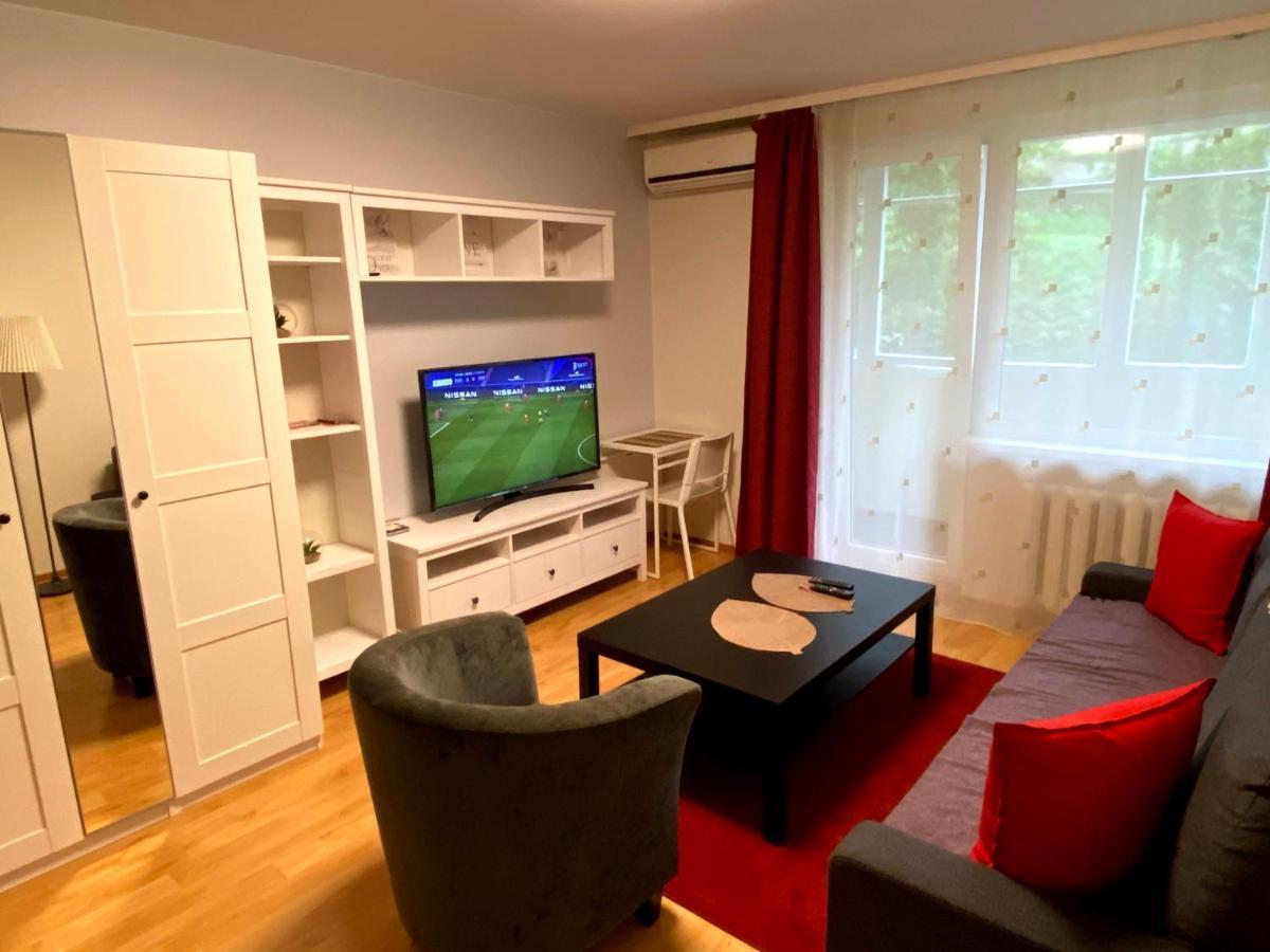 Your Home - Central Studio Apartment, Balcony, Parking & Self Check-In Аеропорт Вільнюс Екстер'єр фото