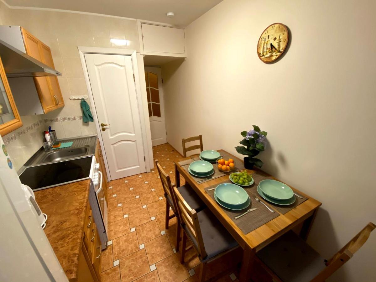 Your Home - Central Studio Apartment, Balcony, Parking & Self Check-In Аеропорт Вільнюс Екстер'єр фото