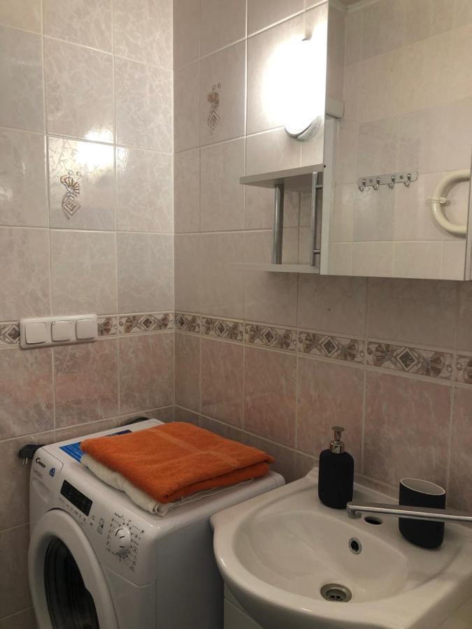 Your Home - Central Studio Apartment, Balcony, Parking & Self Check-In Аеропорт Вільнюс Екстер'єр фото
