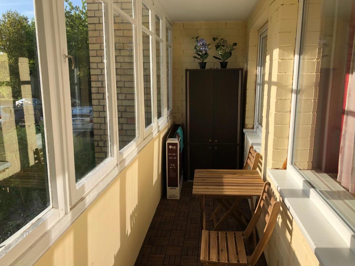Your Home - Central Studio Apartment, Balcony, Parking & Self Check-In Аеропорт Вільнюс Екстер'єр фото